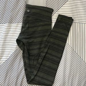 Lululemon Green Stripe pattern leggings | size 6